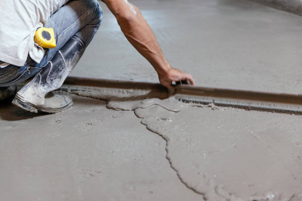 Best Concrete Flooring Contractor  in Pasadena, CA