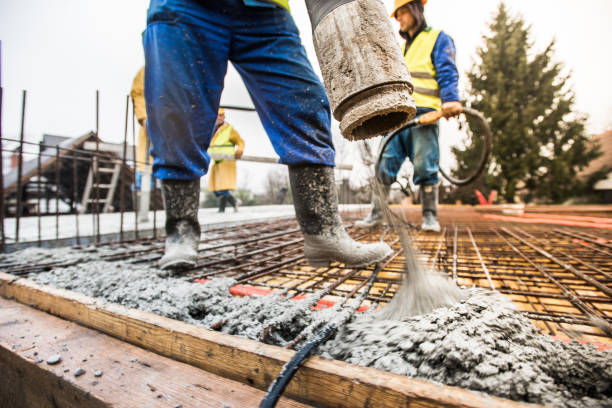 Best Concrete Contractor Near Me  in Pasadena, CA